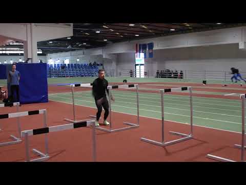 Jumps over 120cm hurdles