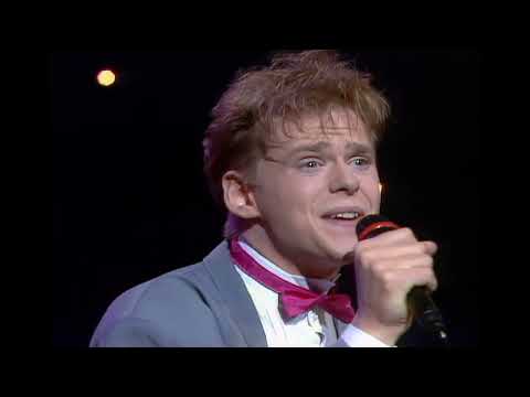 1988 Iceland: Beathoven - Þú og þeir (Sókrates) (16th place at Eurovision Song Contest in Dublin)