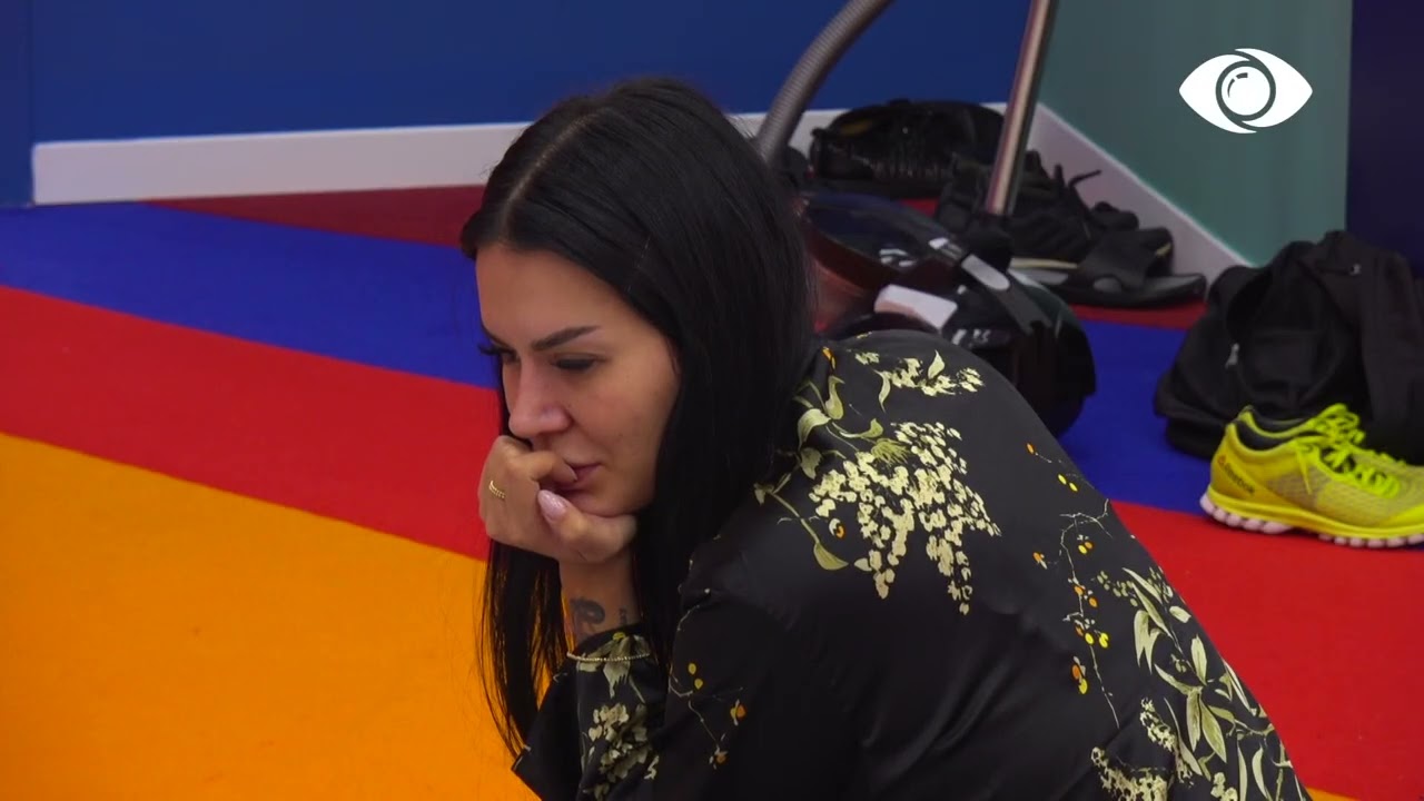 Dua të nxjerr nga shpia Oltën dhe Amosin/Luizi-Efit