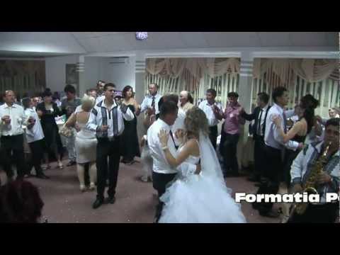 Formatia Perla Bucovinei Radauti - Nunta la Restaurant din Fratautii Noi 2011