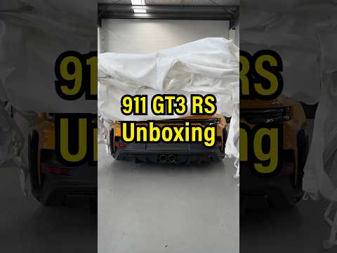 Unboxing a 911 GT3 RS