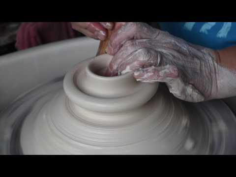 Quick Pottery- Making Lids off the Hump, with Lucy Fagella