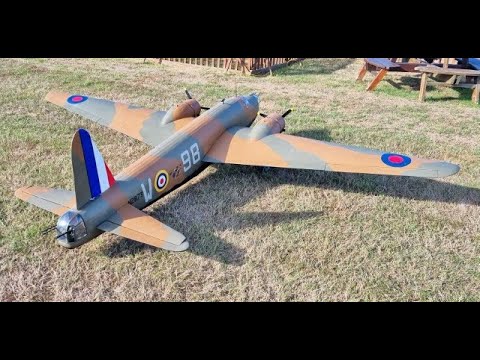 VICKERS WELLINGTON BOMBER WW2 RC DISPLAY - 2 x ZENOAH 26cc - STOW MARIES WW1 AERODROME - 2022