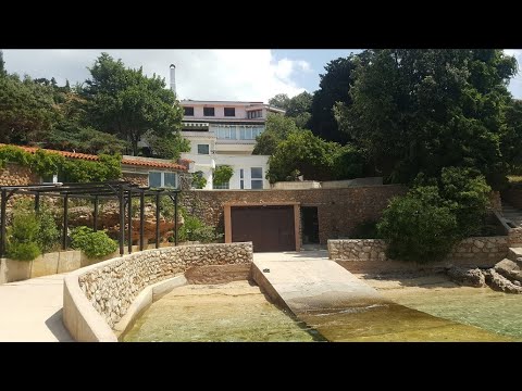 STARA NOVALJA House 1st row to the sea - Walk around