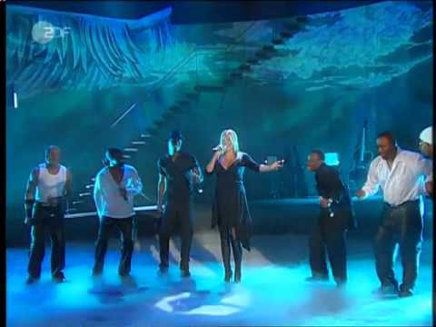 Sarah Connor & Naturally Seven - Music is the key - Wetten Dass - 2003