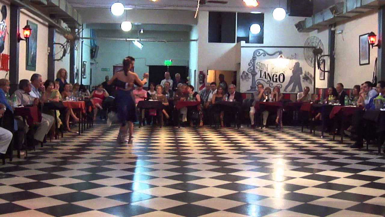 Sin Rumbo, Virginia Gomez y Christian Marquez, Los Totis 1/3