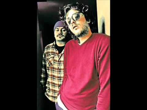 Video thumbnail for Ömrün Törpüsü (Şehinşah Verse)