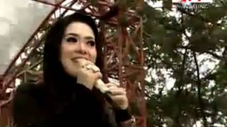 Download lagu Syahrini - Taubatlah Taubat mp3