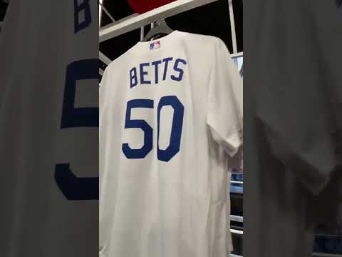 NYC MLB Store 2/15/23 #nyc #baseball #mlb #jerseys #phillies #mets #dodgers #yankees #nike