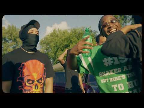 MoMoney Moo x RealRichIzzo "HoodRich" (Official Music Video)