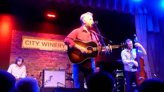 Billy Bragg - Chasing Rainbows