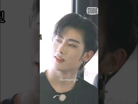 Jiwoong & Gyuvin never stop teasing Ricky. #zerobaseone #minamz #shimkongznc