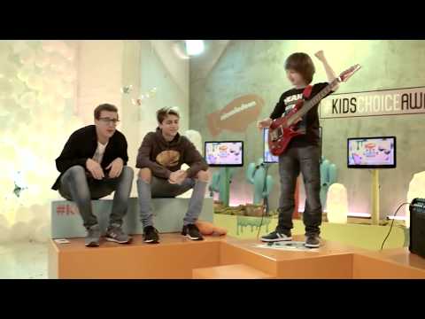 Dustin Tomsen 12 years old - The uncut guitar solo at the TV show "Hey Nickelodeon"