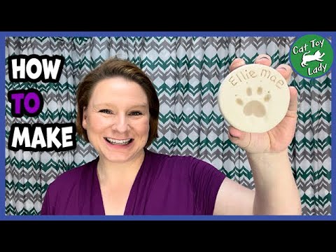 YouTube video about: How to get a paw print from your dog?