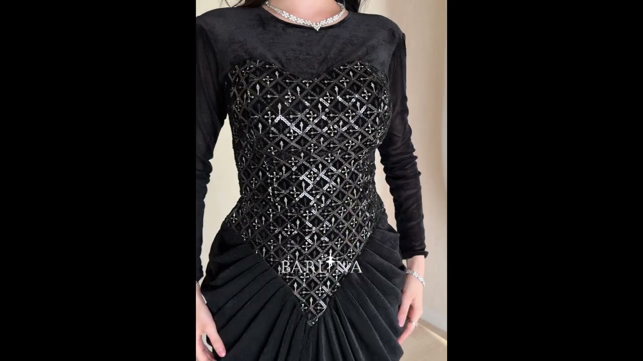فستان أسود مخمل بلمعة راقية مع درابية - XXL