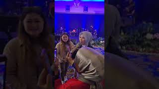 Download lagu RIA RESTY FAUZI TURUN PANGGUNG MENYAPA FANS mp3