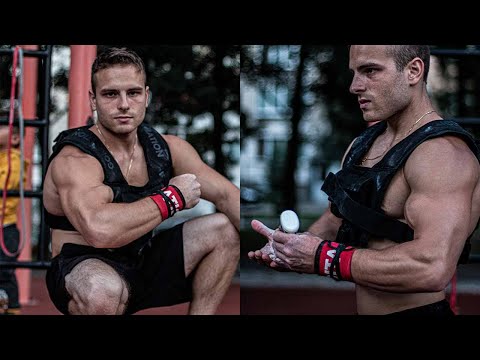 A Look Into My Workout. Going to the EXTREME with weighted vest.