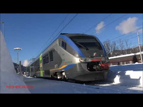 MINUETTO E. IN ARRIVO NELLA STAZIONE DI ROBILANTE. (CN) MERC. 6 -  1 - 2021.