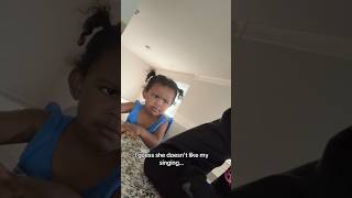 I guess she didn’t like my singing #funnyvideos #funny #funniestvideo #viral 