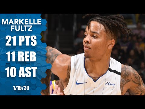 馬凱爾-富爾茨在斯臺普斯中心對陣湖人的比賽中拿到三雙｜2019-20賽季NBA集錦。 (Markelle Fultz posts triple-double in Staples Center vs. the Lakers | 2019-20 NBA Highlights)