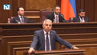 Անվտանգության աշխատակիցներին հրավիրում եմ դահլիճ, որ պարոն Ղազարյանին հորդորեն զբաղեցել իր տեղը