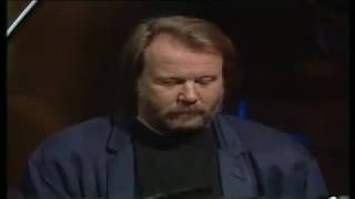 Benny playing Lassie and Målarskolan at the Dabrowski show 1991