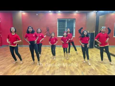 Neela_nilave_dance_cover__Malayalam_song_