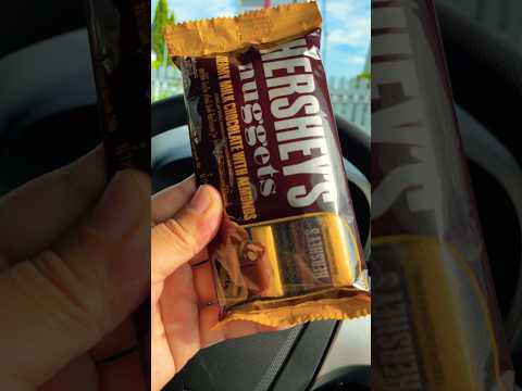 Hershey’s nuggets Chocolate #shorts #chocolate #yummy #foodie #chocolatelover