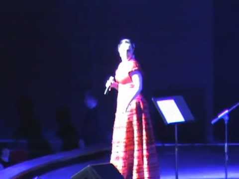 Елена Ваенга 22.03.13.Аэропорт