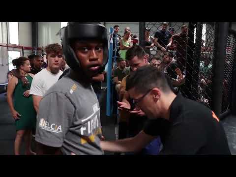 Marius (MFCGYM) vs Ahmed (Yoda)  - Interclub MMA au MMA FIGHT CLUB GYM