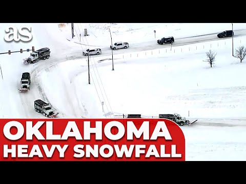 STUNNING AERIAL FOOTAGE: OKLAHOMA CITY buried under SNOW