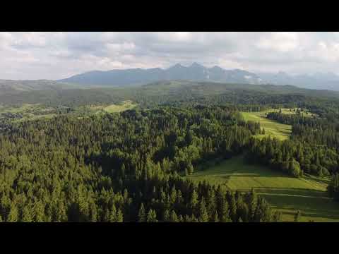 przełęcz nad Łapszanką, widok na Tatry,  ujęcie z drona - Poland