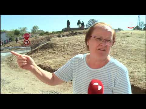 Un 'inoportuno' quitamiedos parte a Fuentes de Béjar por la mitad