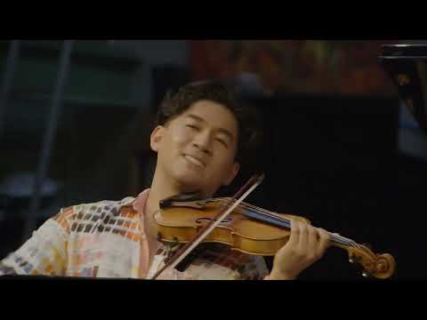 Iskandar Widjaja plays Handel: Violinsonata D- Major HWV 371