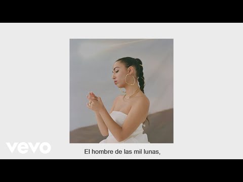 María José Llergo - El Hombre De Las Mil Lunas (Lyric Video)