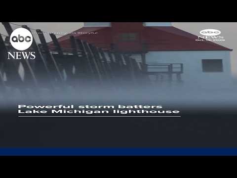 Powerful storm batters Lake Michigan lighthouse
