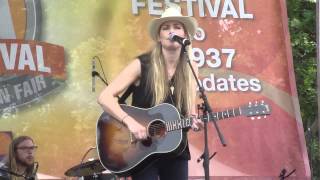 Holly Williams - Let You Go (Live CMA Fest 2013)