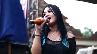 Download lagu Romansa - OaOe - Yeni Valensia mp3