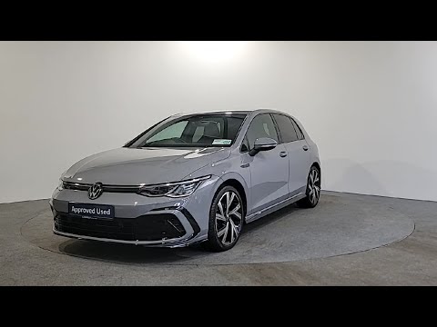 Volkswagen Golf 1.5 TSI 130HP R-Line - Image 2