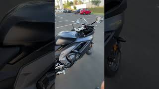 Triumph Daytona 660 stock exhaust sound