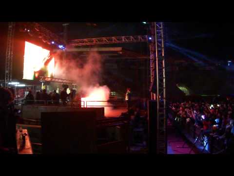 Winterfresh 2011, Nitrous Oxide playing Super8 & Tab ft. Betsie Larkin - All We Have Is Now
