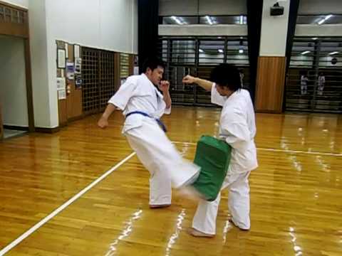 ローキック091206