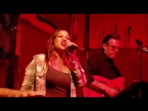Lara Price and her band -- Pack It Up