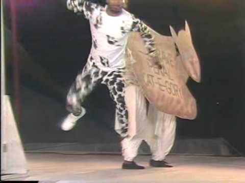 Brian bumba payne : Gi dem de cat (live performance)