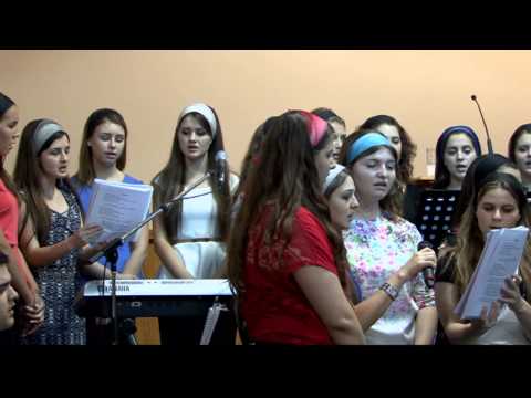 13 Aprilie 2014 Duminică seara: Laudă și Închinare