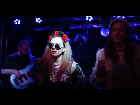 Kvet z Alokatu - Kvet z Alokatu - Asymptota