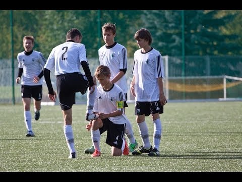 Legia Warszawa 1999 -- KS Legionovia Legionowo 2:1 (skrót meczu)