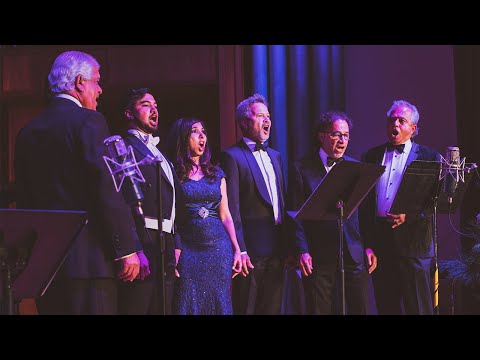 Medley: Torero quiero ser, 'O sole mio, You'll Never Walk Alone - Anthony León & Family