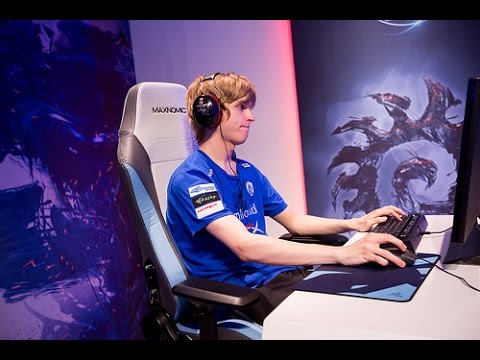 Snute's Deadly Feign 2 Base Roach Timing into Eco ZvZ Build Order