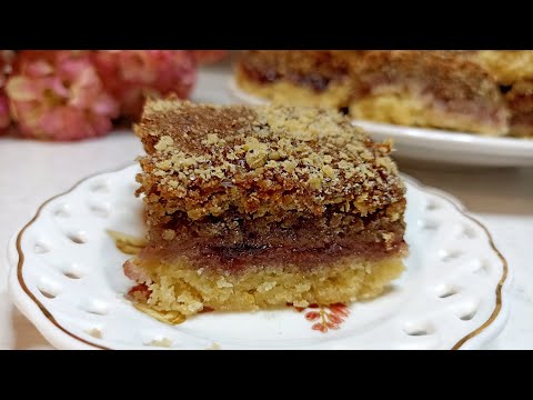 The most beautiful old-fashioned cake for all occasions! Everything is baked at once, simple prep